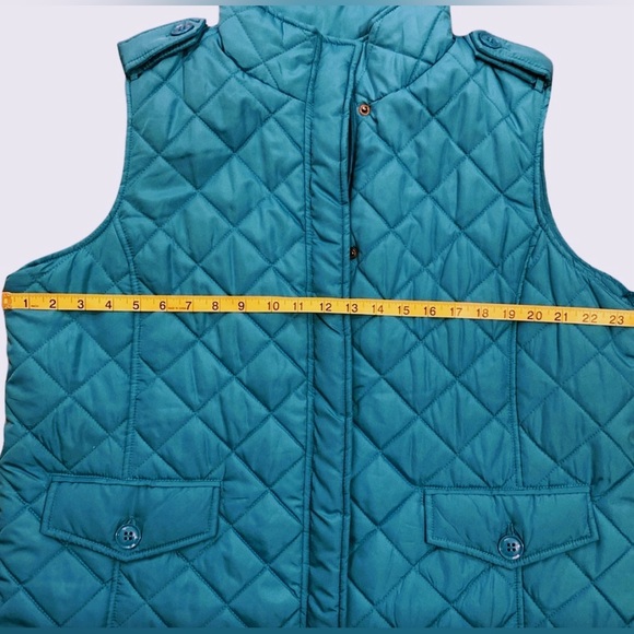 IZOD Quilted Puffer Vest Size 1X - Picture 10 of 12